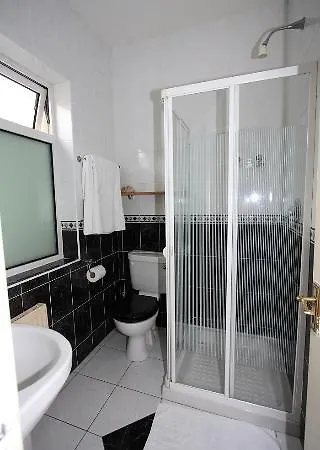 O'mahonys 3* Килларни